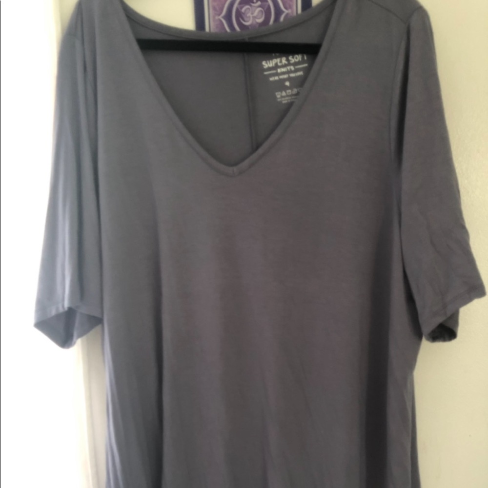 Torrid size 4 t short super soft knit